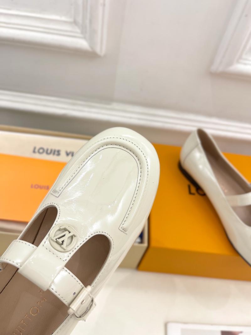 Louis Vuitton Loafers SLL61002