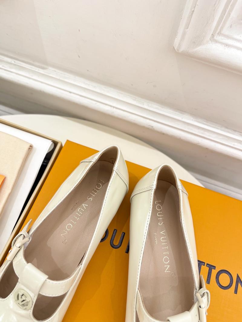 Louis Vuitton Loafers SLL61002
