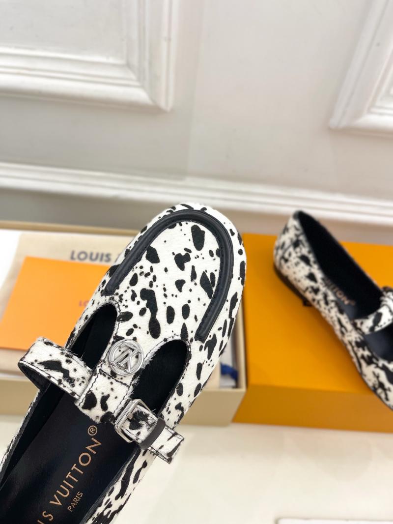 Louis Vuitton Loafers SLL61004