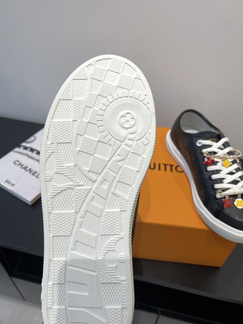 Louis Vuitton Unisex Sneakers SLS61302