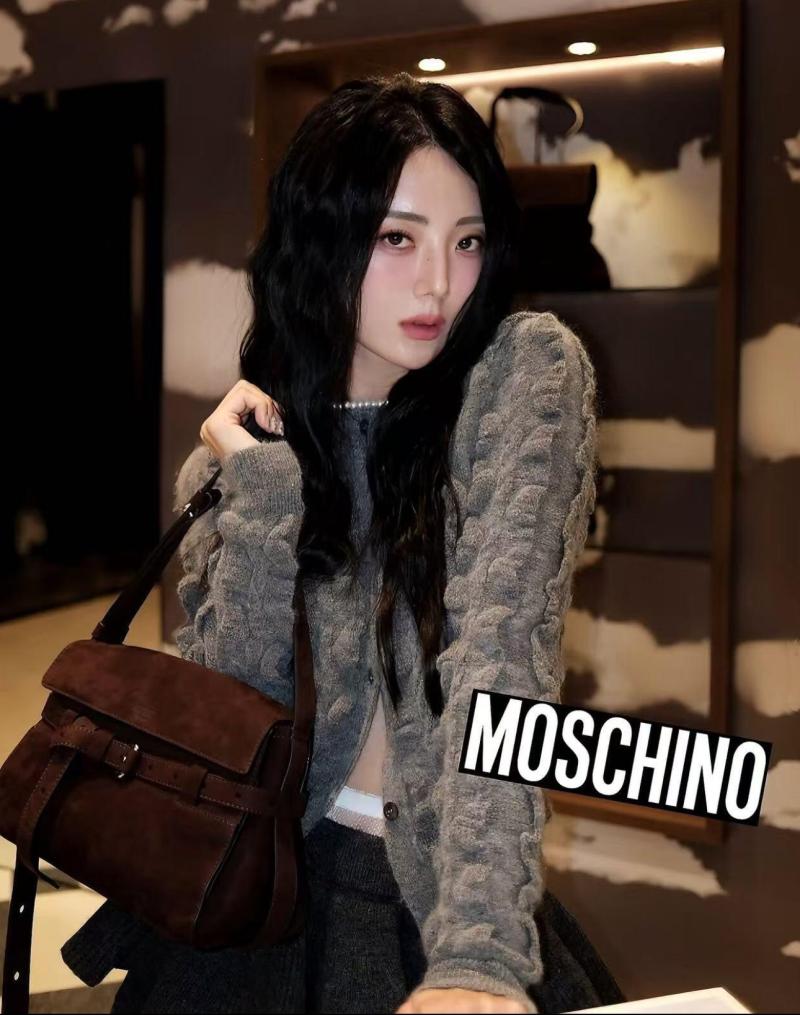 Medium Moschino Tie Me bag Brown M8100