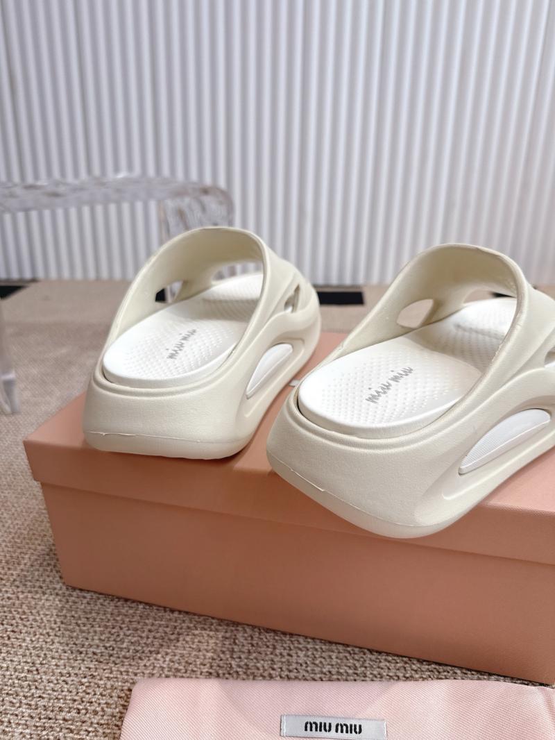 Miu Miu Sandals SMS60102