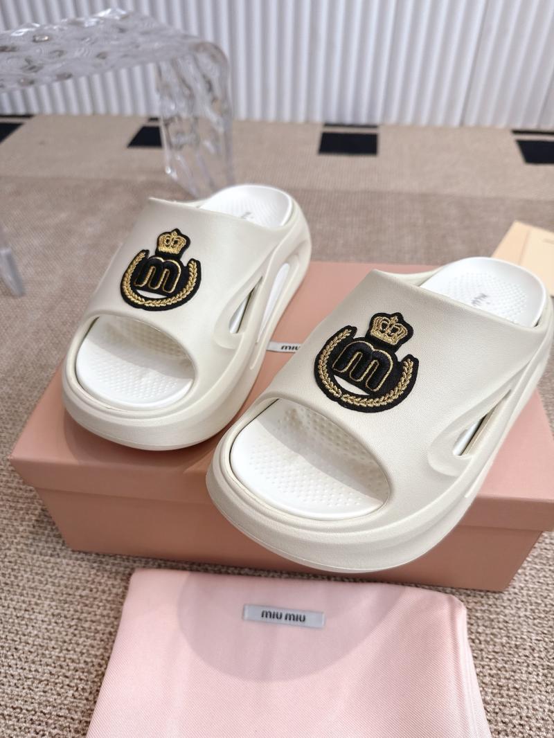 Miu Miu Sandals SMS60102