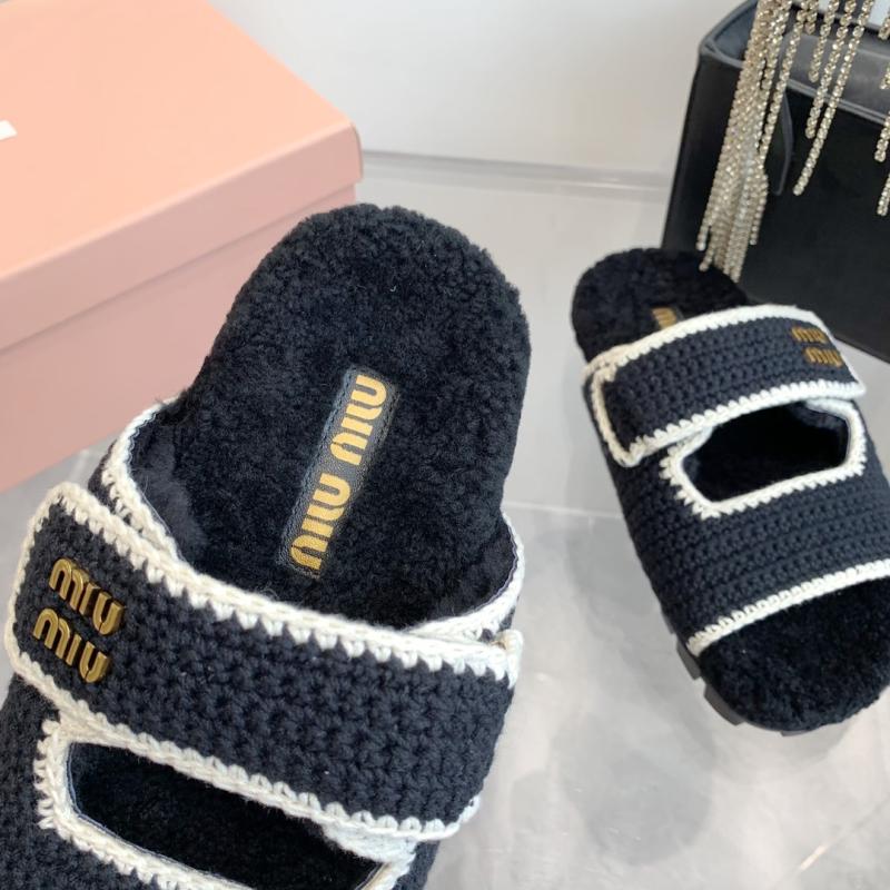 Miu Miu Slippers SMS61401