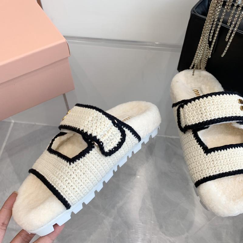 Miu Miu Slippers SMS61402