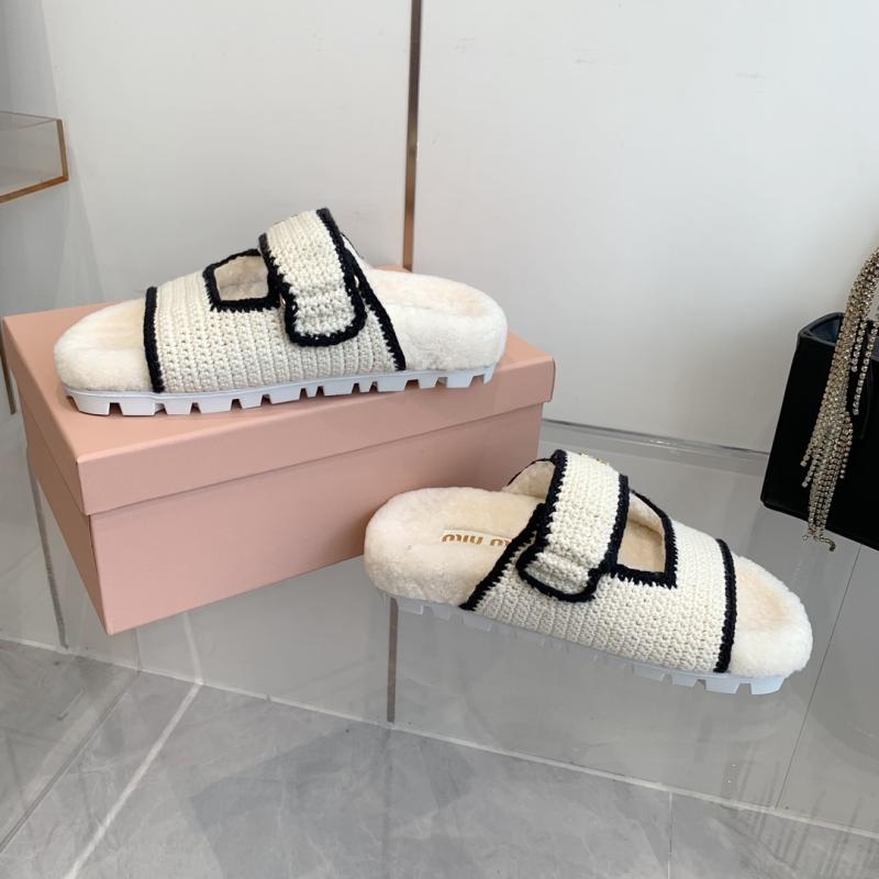 Miu Miu Slippers SMS61402