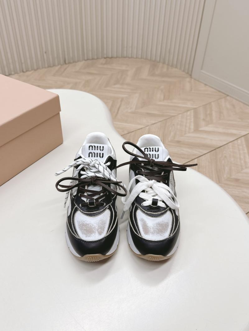 Miu Miu Sneakers SMS60202