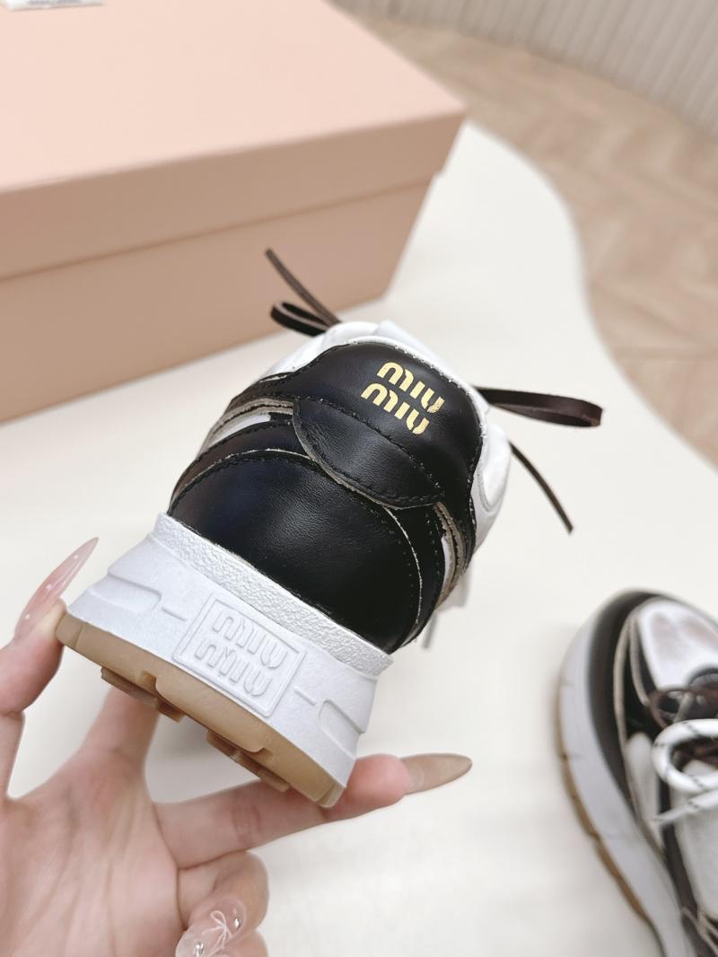 Miu Miu Sneakers SMS60202