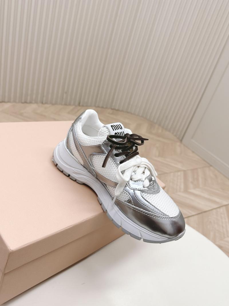 Miu Miu Sneakers SMS60206