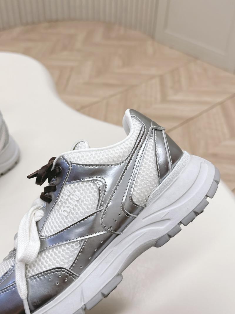 Miu Miu Sneakers SMS60206