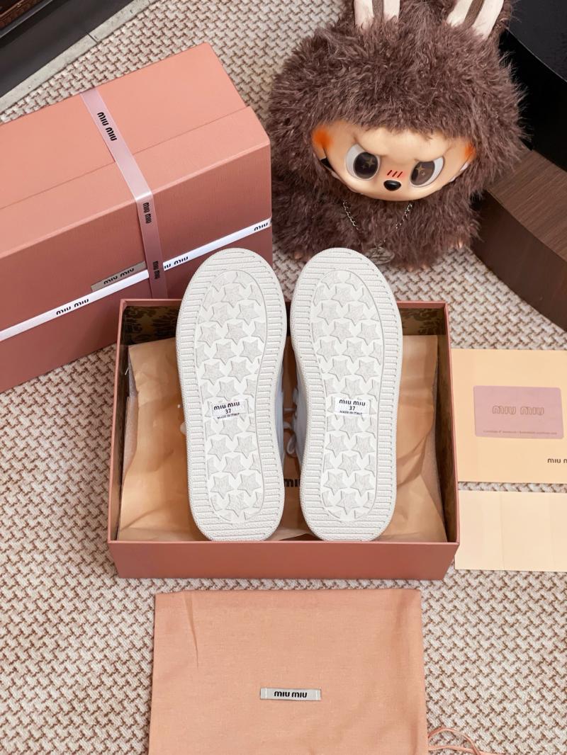 Miu Miu Sneakers SMS61302