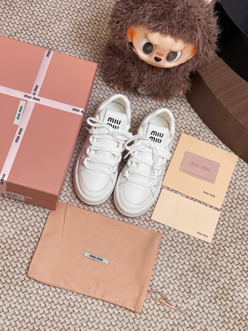Miu Miu Sneakers SMS61303