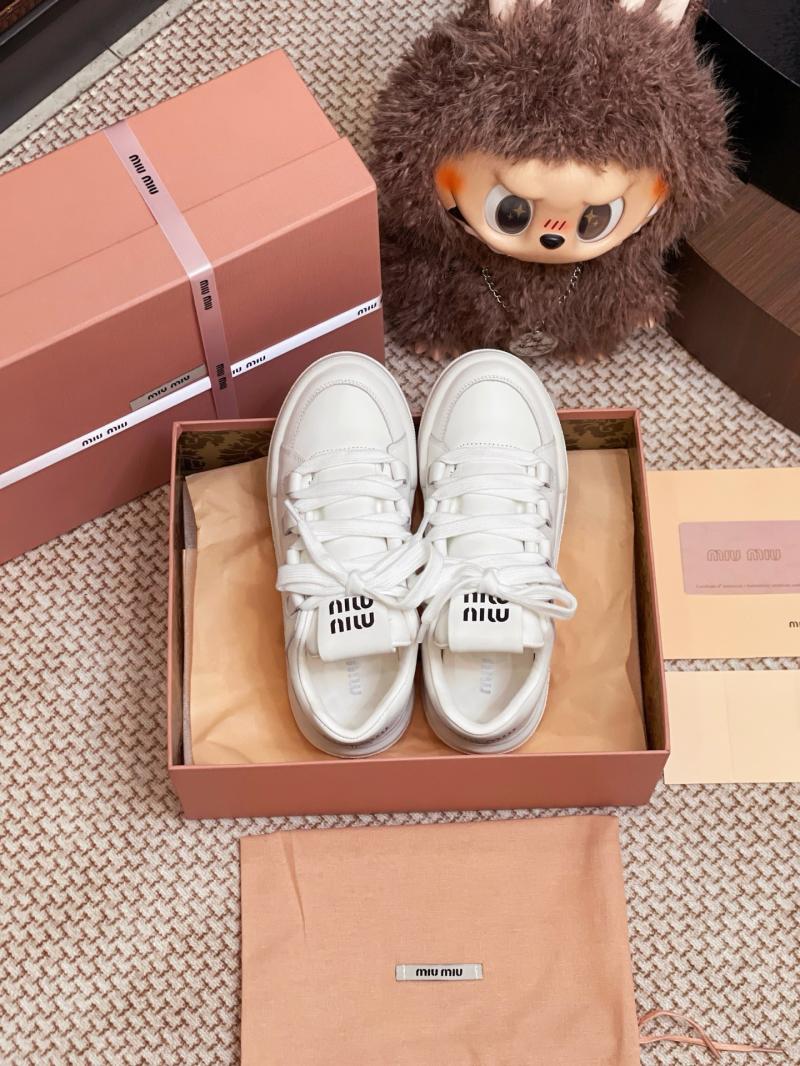 Miu Miu Sneakers SMS61303