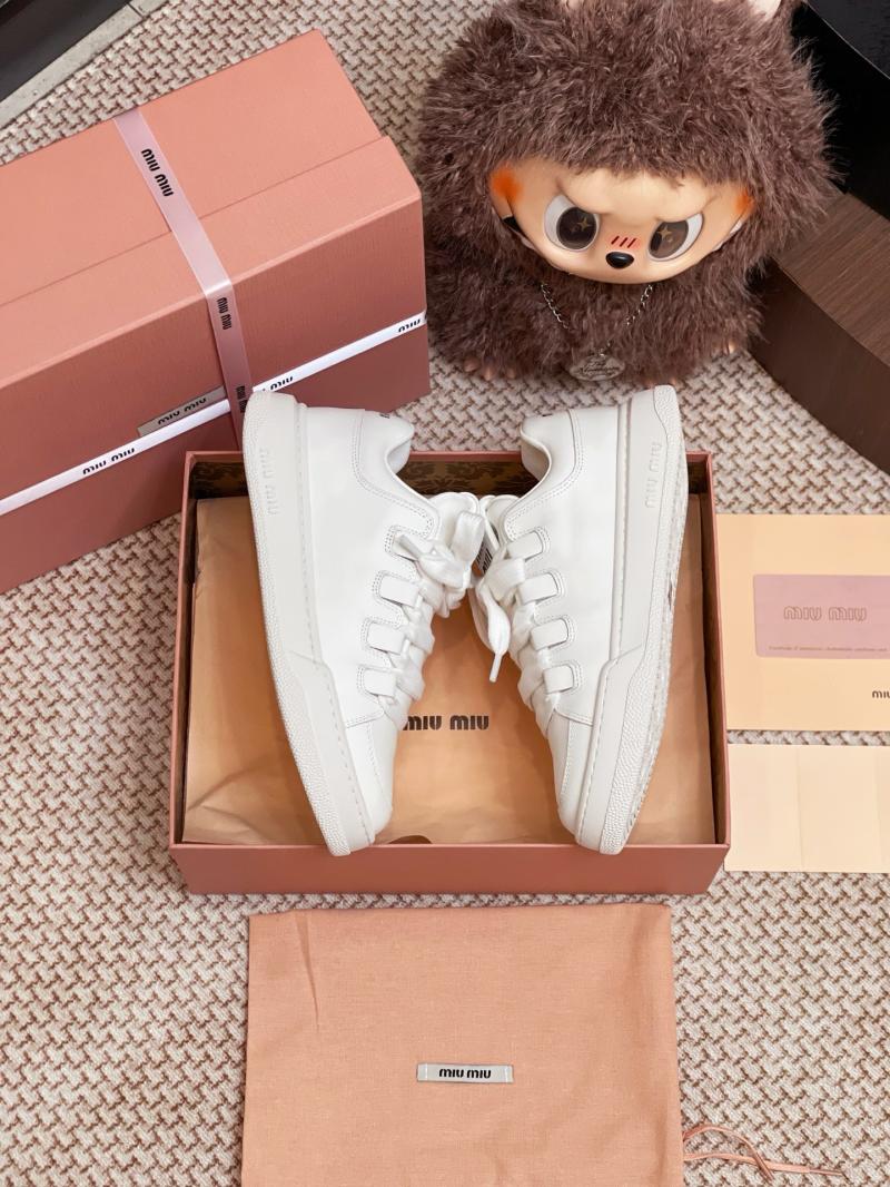 Miu Miu Sneakers SMS61303