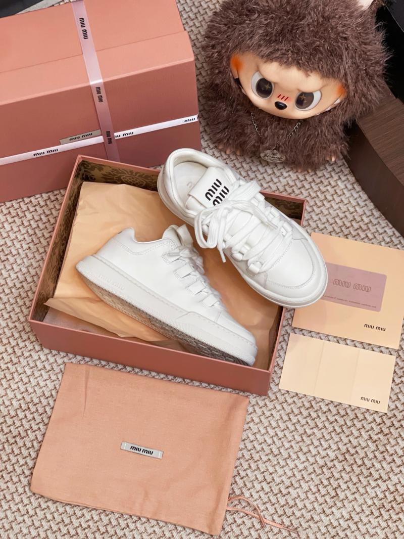 Miu Miu Sneakers SMS61303