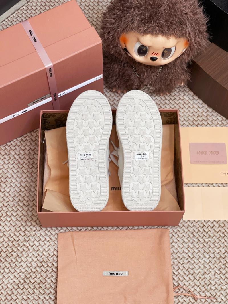 Miu Miu Sneakers SMS61303