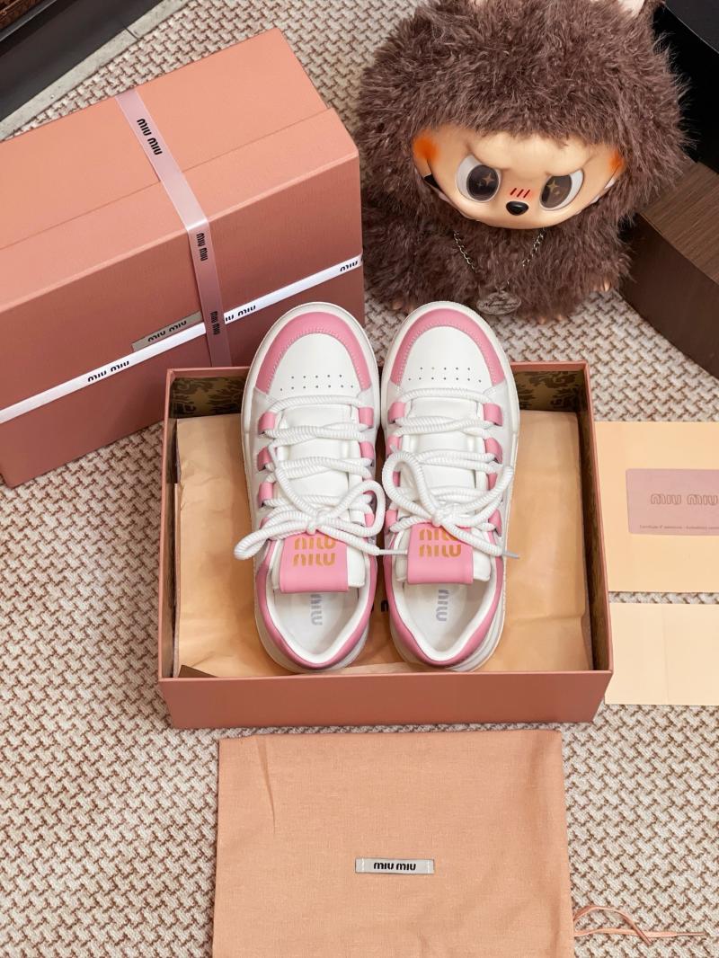 Miu Miu Sneakers SMS61304