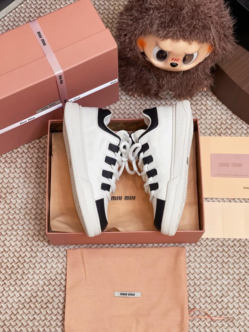 Miu Miu Sneakers SMS61305