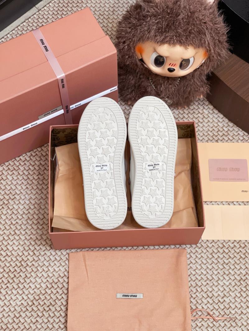 Miu Miu Sneakers SMS61305