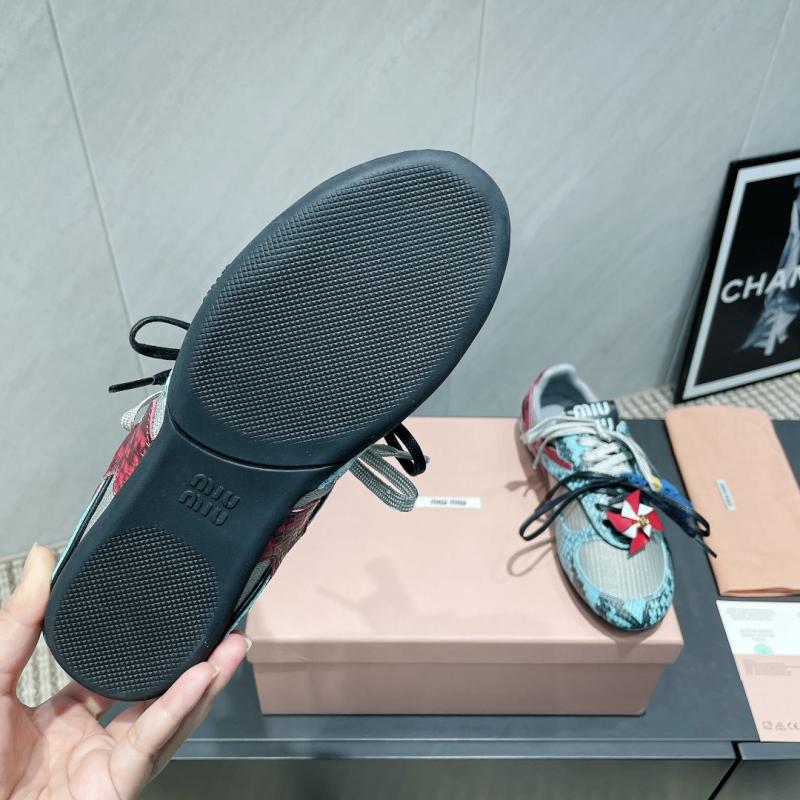 Miu Miu Sneakers SMS61409