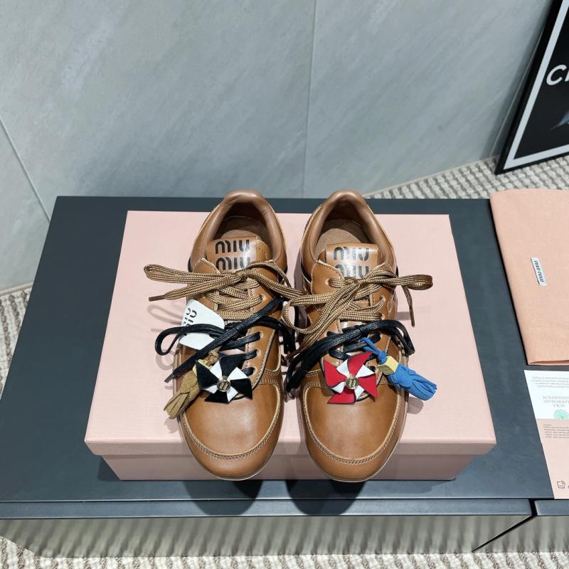 Miu Miu Sneakers SMS61412