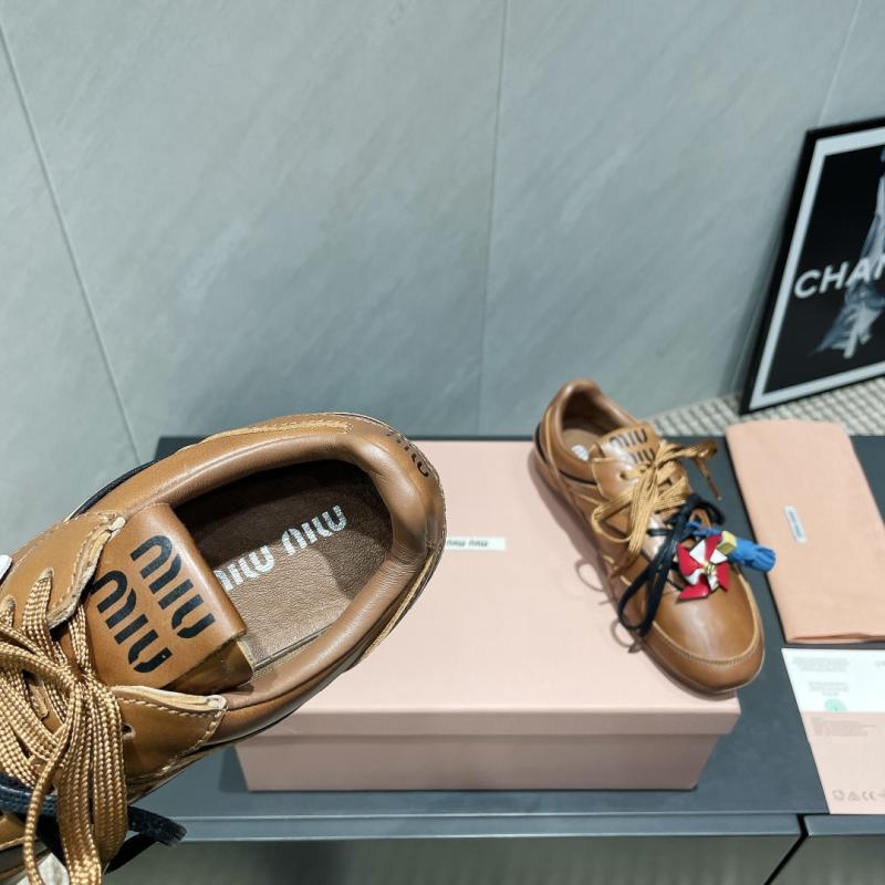 Miu Miu Sneakers SMS61412