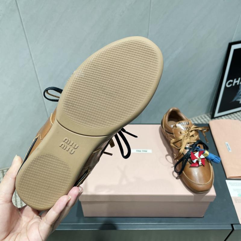 Miu Miu Sneakers SMS61412