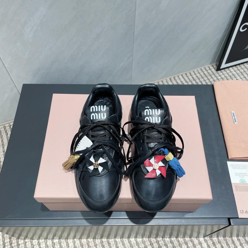 Miu Miu Sneakers SMS61413