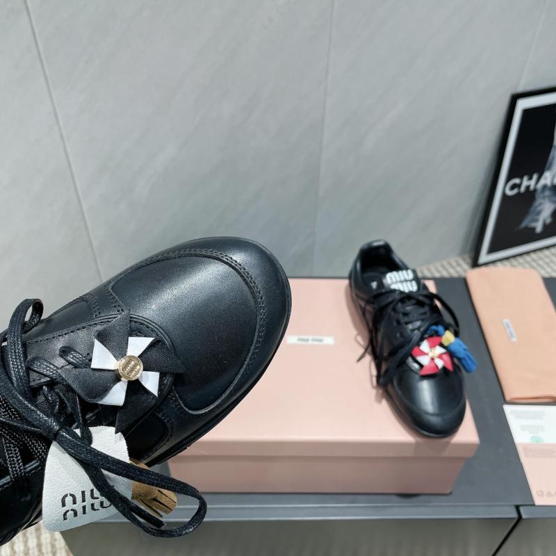 Miu Miu Sneakers SMS61413