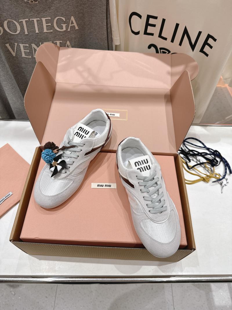 Miu Miu Sneakers SMS61414