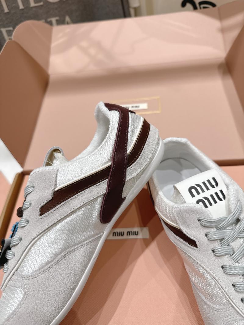 Miu Miu Sneakers SMS61414