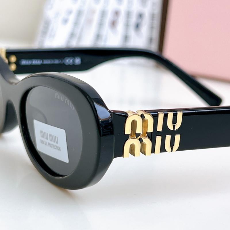 Miu Miu Sunglasses SMU06ZS