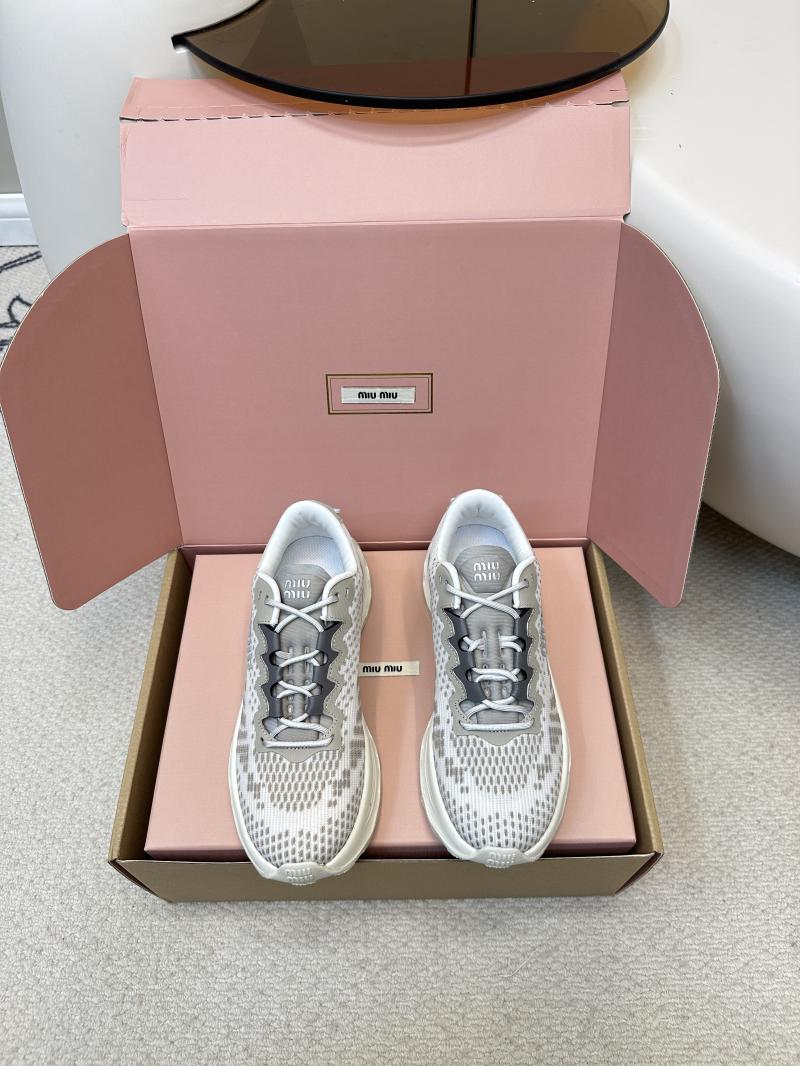 Miu Miu Unisex Sneakers SMS61102