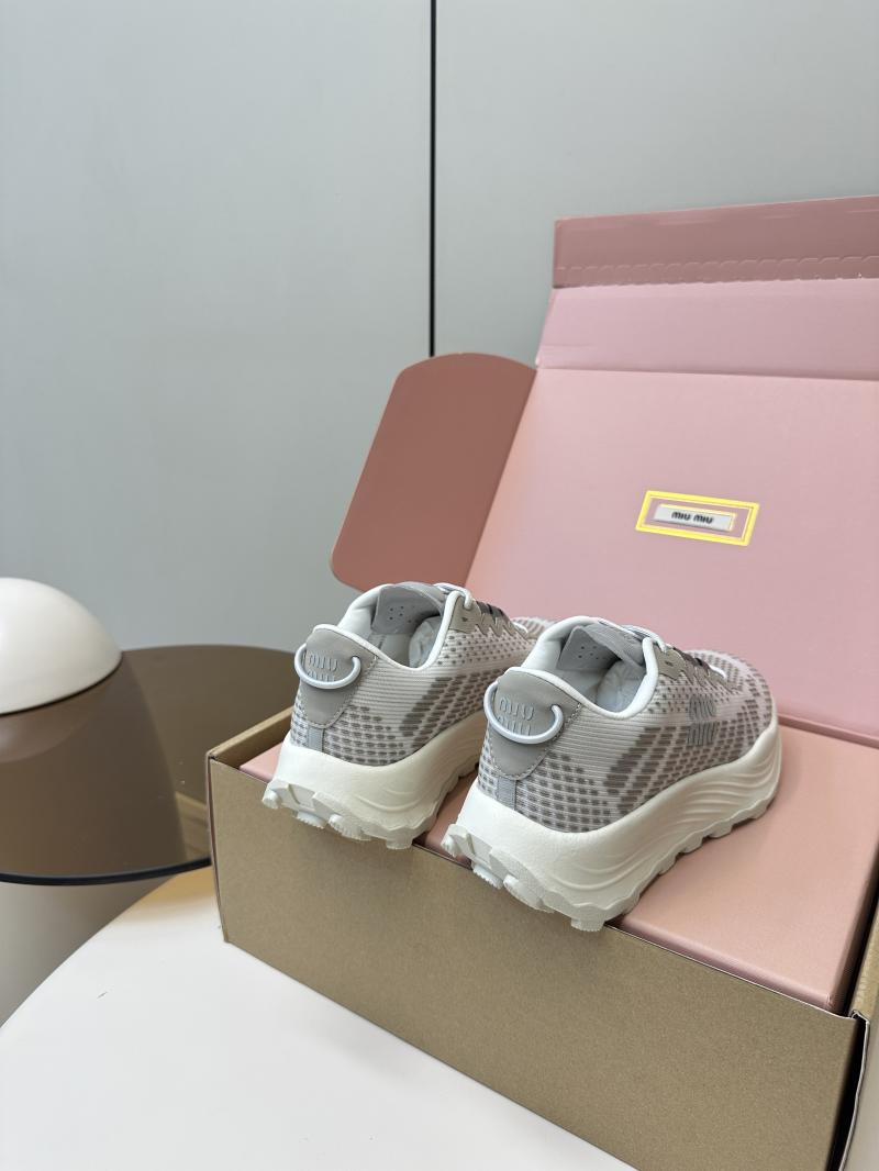 Miu Miu Unisex Sneakers SMS61102