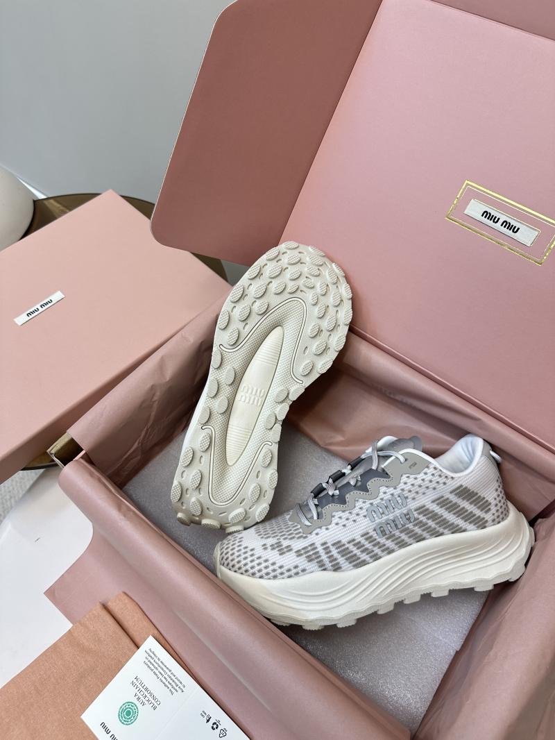 Miu Miu Unisex Sneakers SMS61102