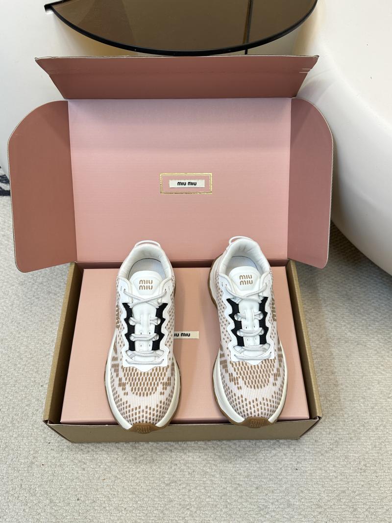 Miu Miu Unisex Sneakers SMS61104