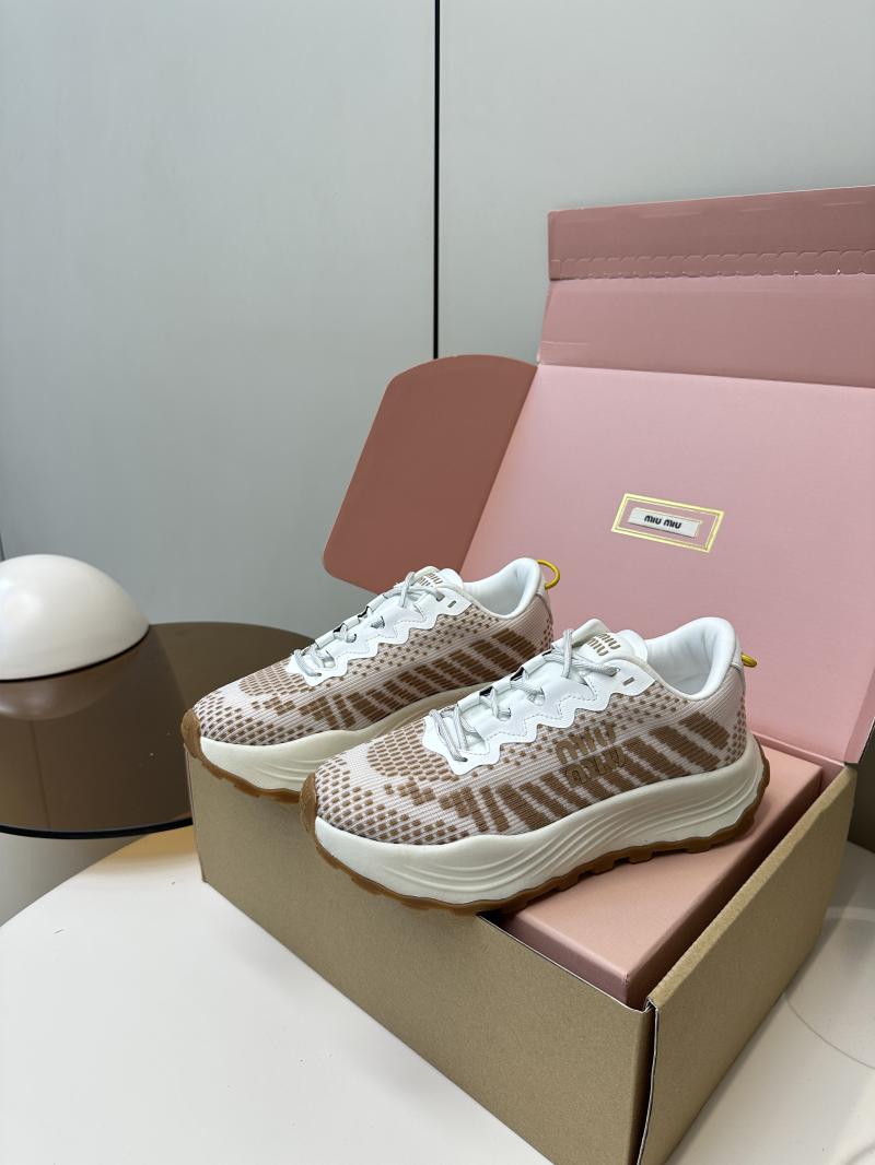 Miu Miu Unisex Sneakers SMS61104