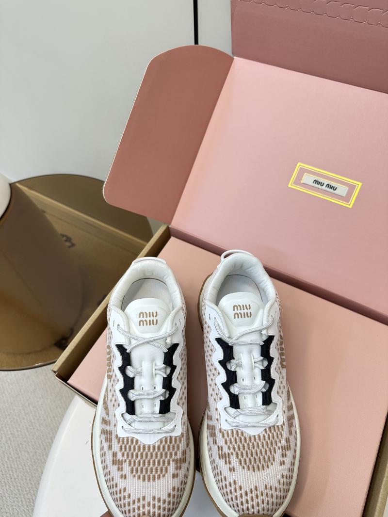 Miu Miu Unisex Sneakers SMS61104