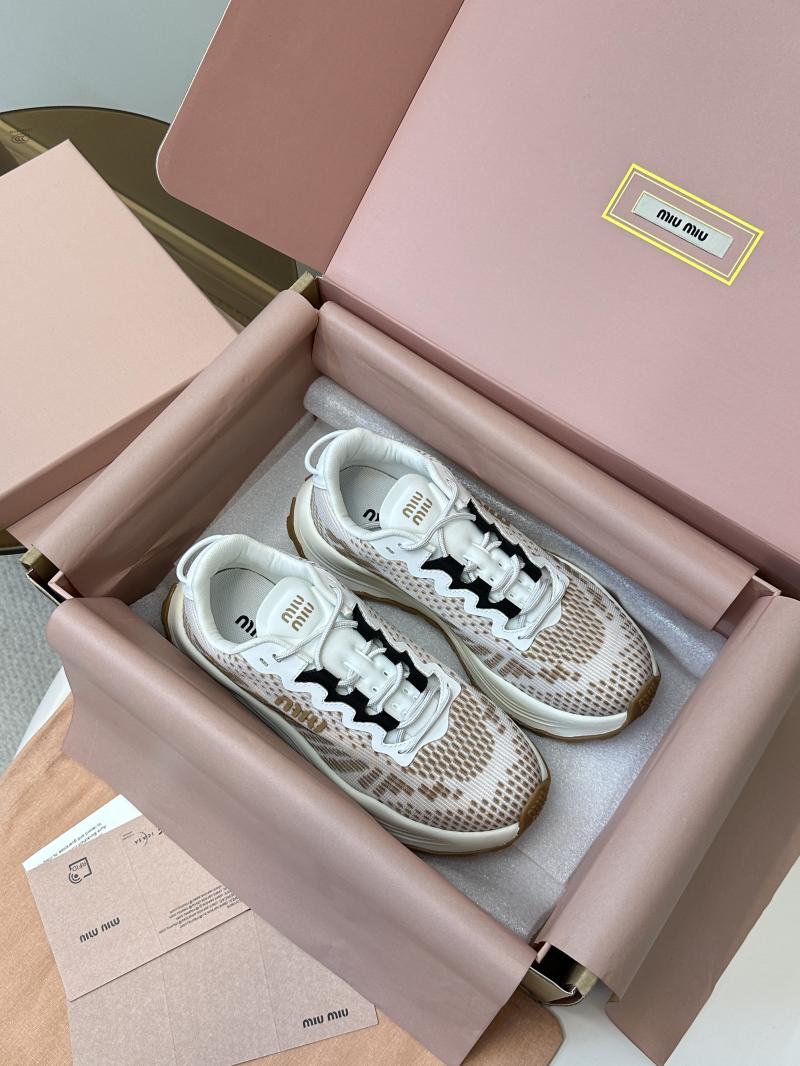 Miu Miu Unisex Sneakers SMS61104