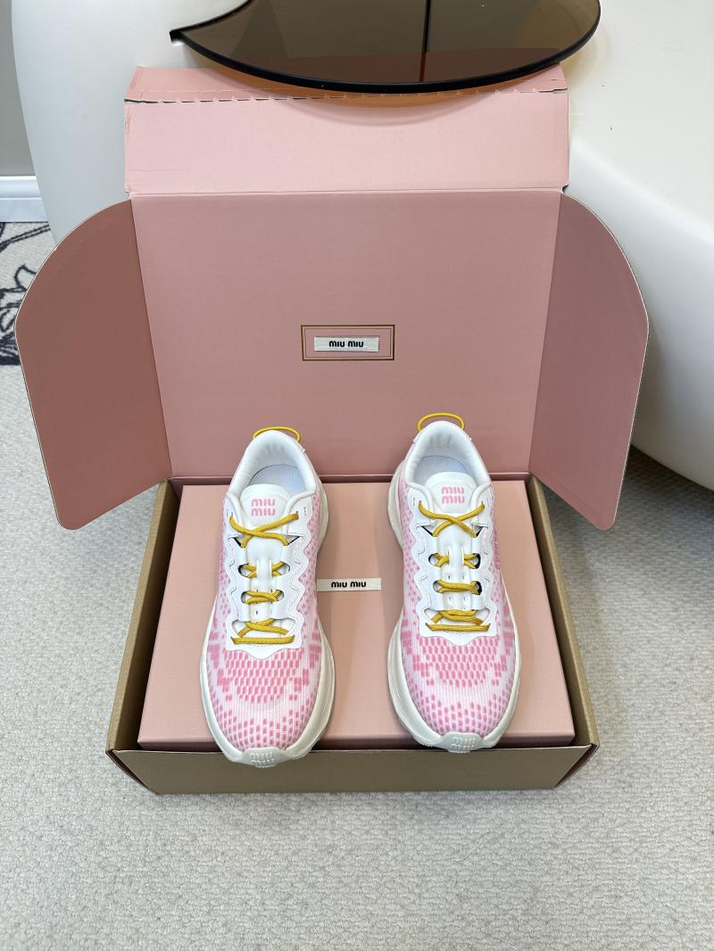 Miu Miu Unisex Sneakers SMS61105