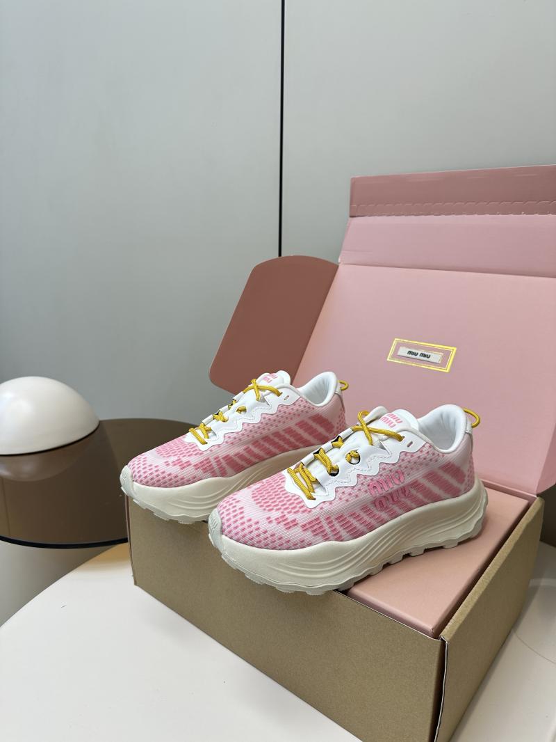 Miu Miu Unisex Sneakers SMS61105