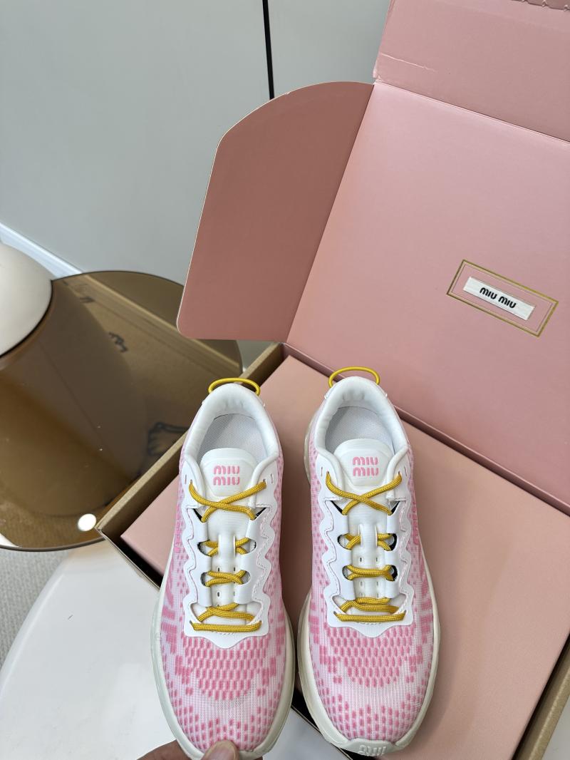 Miu Miu Unisex Sneakers SMS61105