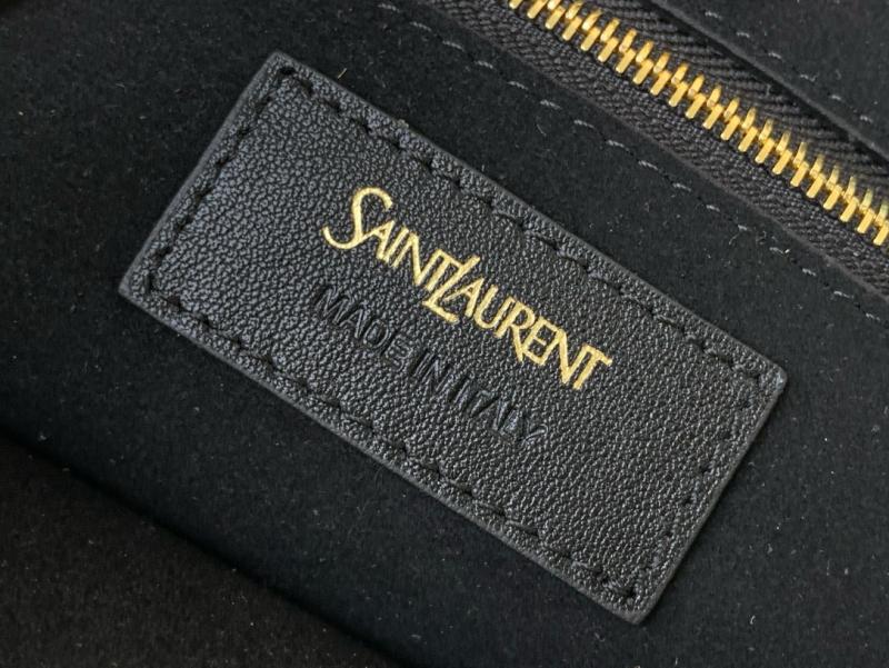 Saint Laurent Y Large Hobo Black 833160