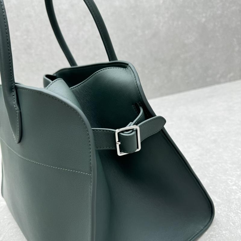 The Row Smooth Leather Margaux 12 Bag Green W1833