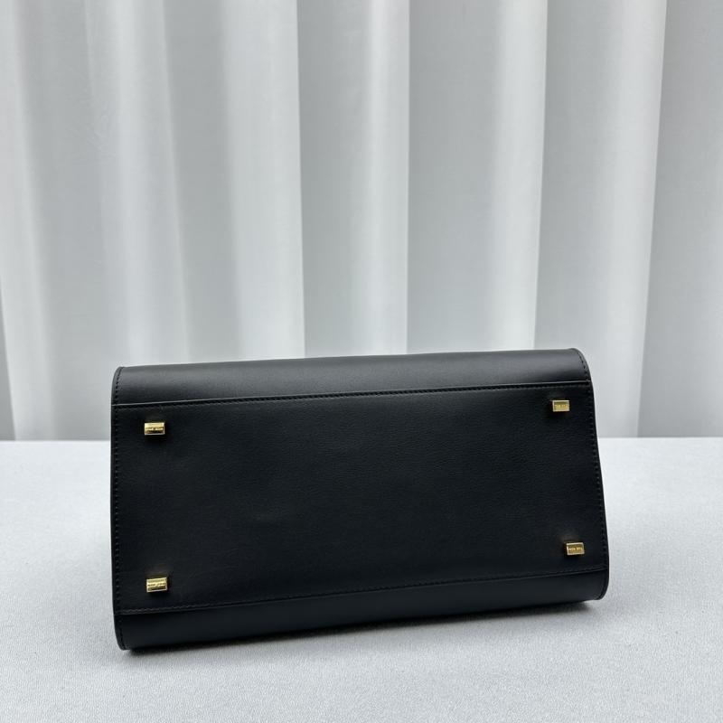 The Row Smooth Leather Margaux 12 Bag Black W1833