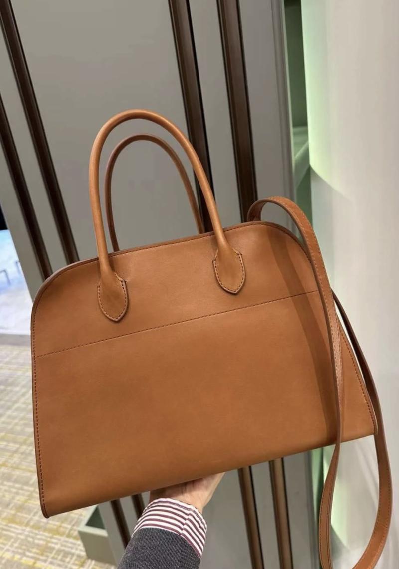 The Row Smooth Leather Margaux 12 Bag Cuir W1833