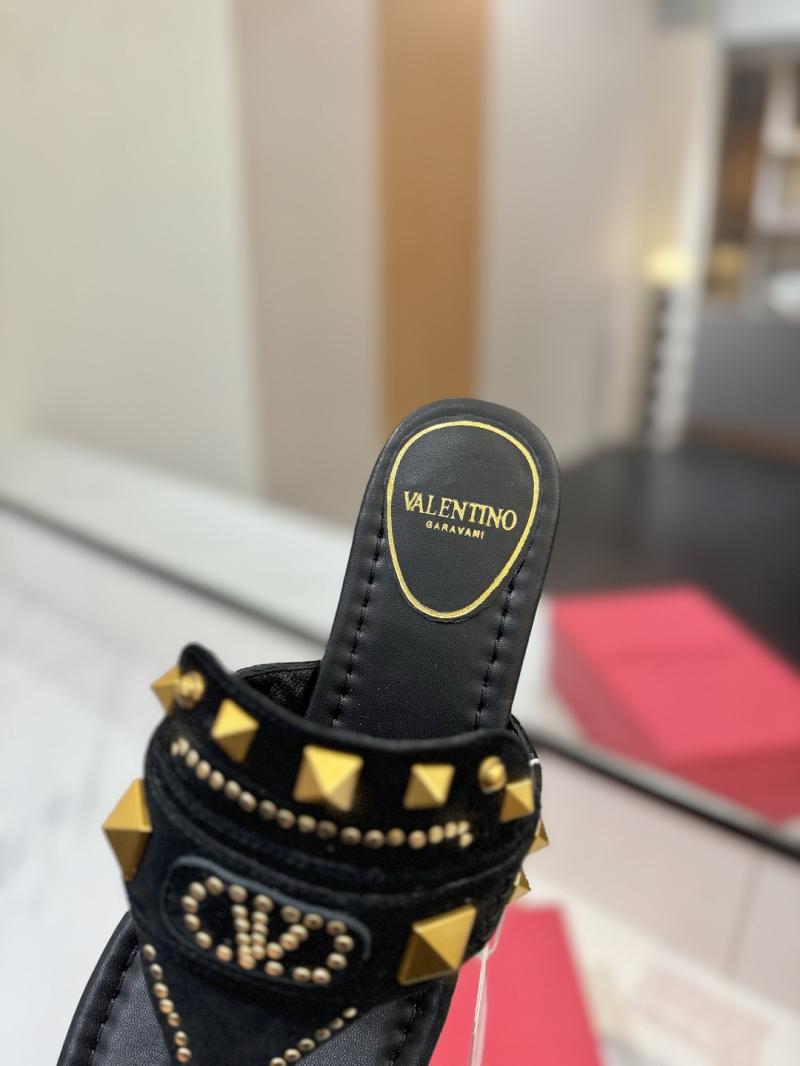 Valentino Sandals SVS616105