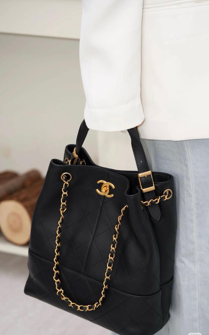Chanel Calfskin Shopping Bag Black AS5635