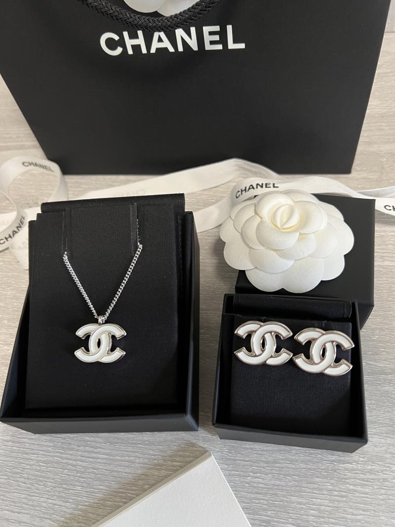 Chanel Necklace YCN63002