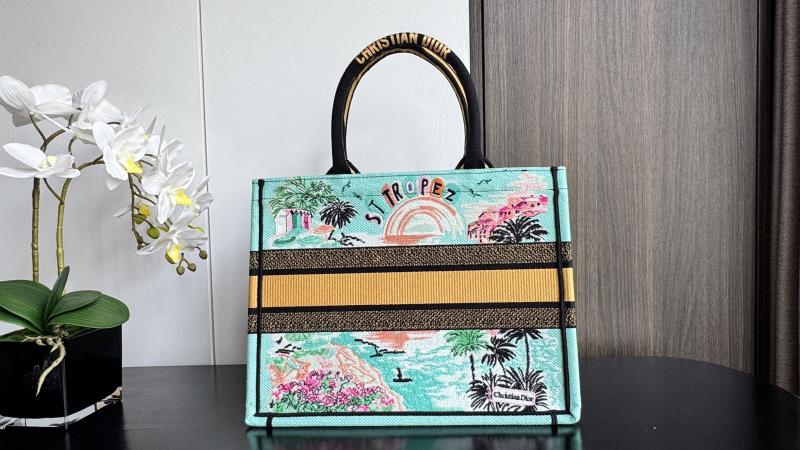 Dior Souvenir Medium Dior Book Tote M1296
